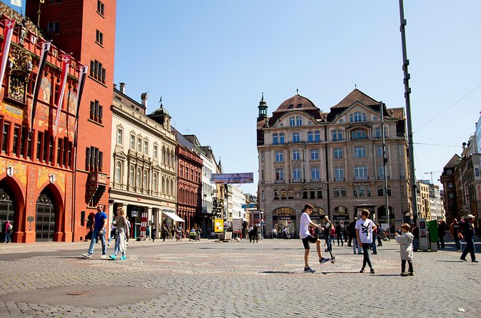1 Hour express walk of Basel with a Local - Group Size, Language, and the Pace You Should Expect