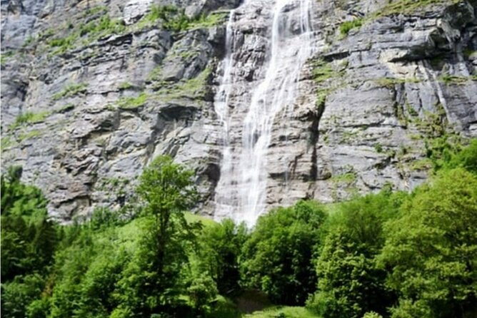 2 Waterfall in Lauterbrunnen from Interlaken Early Express Tour - Stop 1: Lauterbrunnen Town for a Quick Stroll, or Go Straight to Staubbach