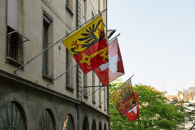 A Self-Guided Audio Tour of Geneva’s Old Town - Tavel House: a museum stop you can skip or add