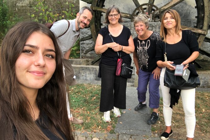 Aarau Scavenger Hunt and Sights Self-Guided Tour - Photo Tasks and Point Scoring: Bring Out Your Creative Side