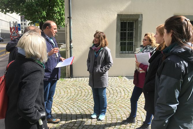 Banks and notorious clients: Stories about the Gnomes of Zurich - The guide experience, Mark’s storytelling style and pacing