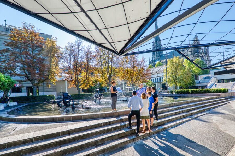 Basel: 1-Hour Group Walking Tour - Guides, languages, and the small-group attention you’ll feel