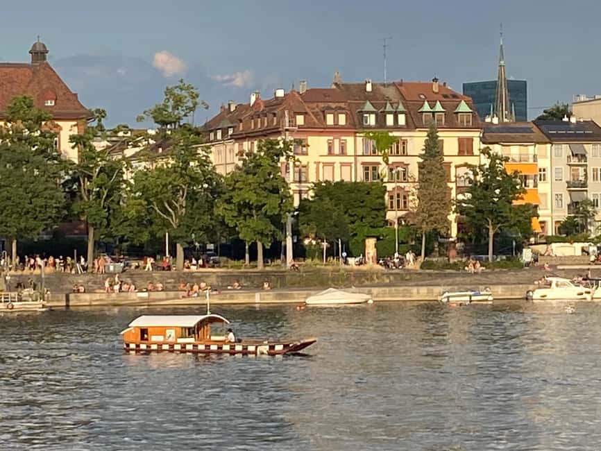 Basel: Fancy a bike tour through 3 countries in 60 minutes? - From St. Johann Park to the French border, downriver by bike
