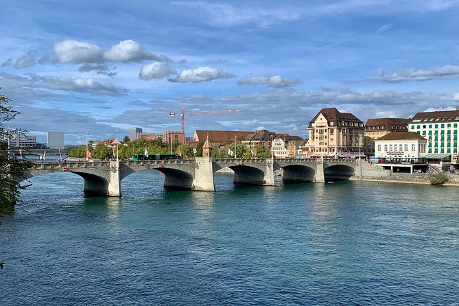 Basel Historical Old Town Tour - Starting at Kunstmuseum Basel, then sliding into Altstadt Grossbasel