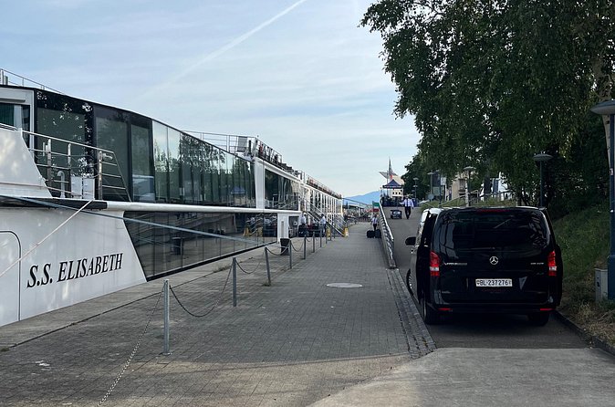Basel to Zürich or Luzern Private Transfer for 1-6 passengers - Arrival in Zürich or Luzern, with fewer moving parts