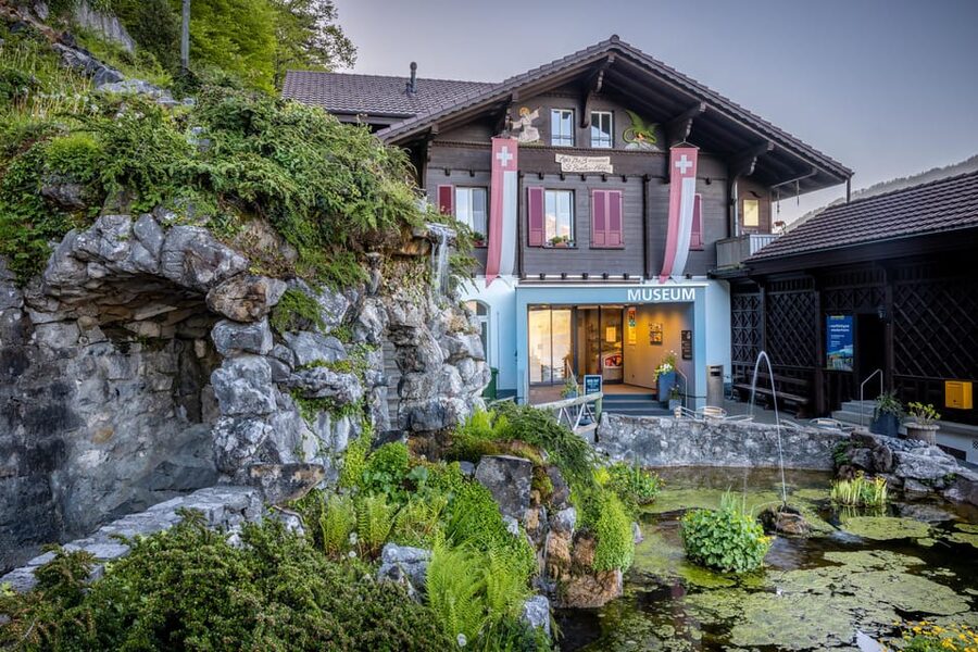 Beatenberg: Beatus Caves Entry Ticket with Museum - The climb from Beatenberg: views outside, steady steps inside