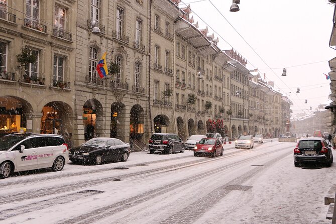 Bern: Private Walking Tour with a Local Guide - Bernese Minster and Münsterterrasse: the view is the reward
