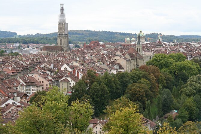 Bern: Private Walking Tour with a Local Guide - Zytglogge Clock Tower: more than a classic photo stop