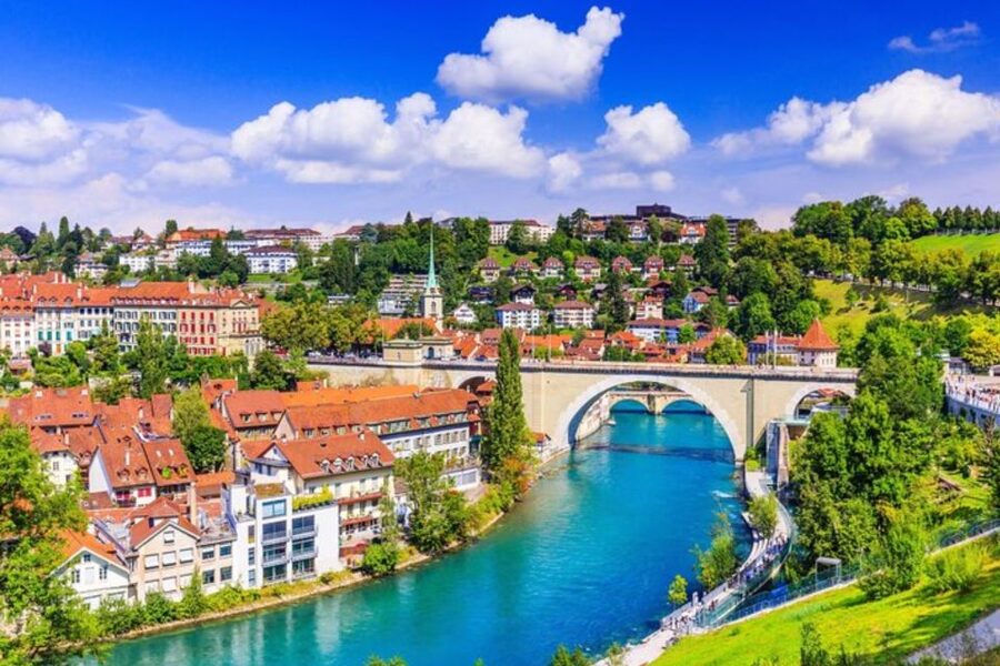 Bern: Private Walking Tour with a Local Guide (Private tour) - Public Transport Support, But Still a Walking Tour