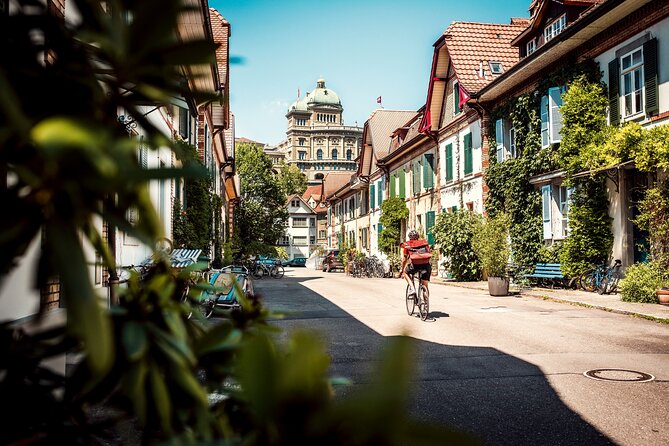 Bern Small-Group Day Trip from Zurich Including Cheese Tasting - Bern Old Town walking tour: Minster spire and Aare River views