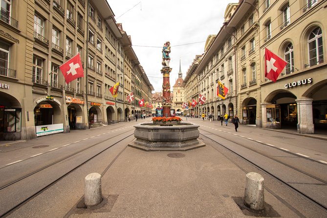 Best Intro to Bern in 2 hours with a Local - Old Town UNESCO walk: how to read cobblestones, fountains, bridges, and towers