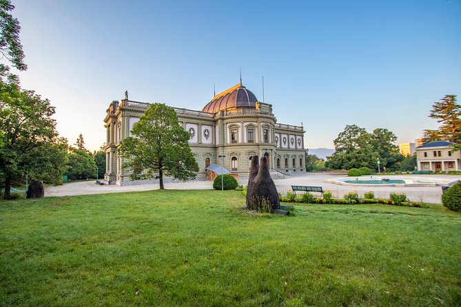 Best Intro Tour of Geneva with a Local - Musée Ariana Finish: Art and History Fans Have a Natural Next Step