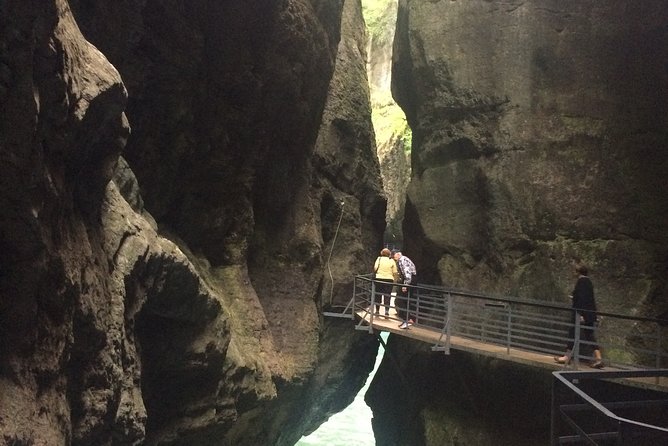 Best of Bernese Oberland from Basel - Interlaken and Lauterbrunnen: Victorian Hotels, Paragliders, and Staubbach