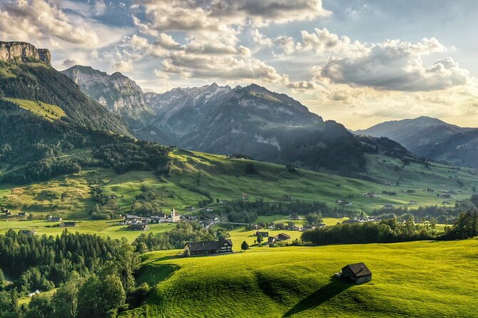Breathtaking Private Hike with a Local Swiss Expert (1 day trip) - Photos included, and why that changes the way you hike
