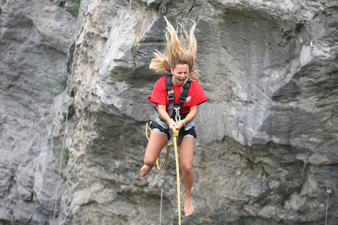 Canyon Swing with OUTDOOR - The swing itself: adrenaline, timing, and why the fall feels long