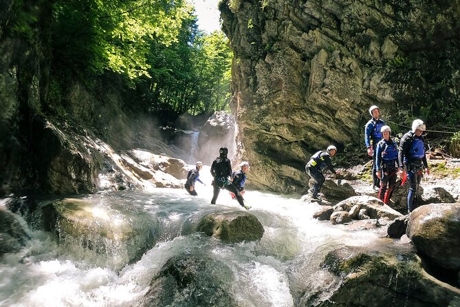 Canyoning Interlaken with OUTDOOR - Your 10m abseil: the technique moment you will remember