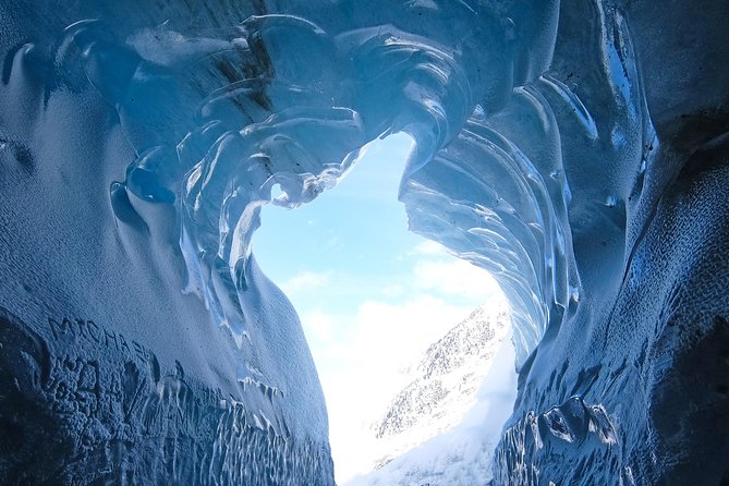 Chamonix & Mont Blanc Guided Day Trip with SkyView Panoramic bus - When the plan changes: weather, maintenance, and your backup options