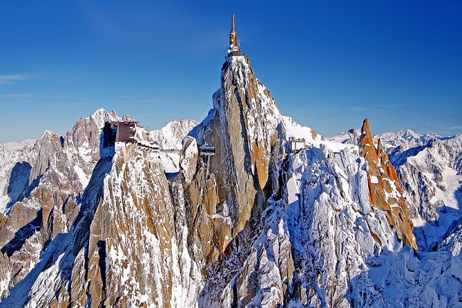 Chamonix & Mont Blanc Panoramic Sky-Glass Bus Guided Day Trip - Aiguille du Midi: The 3,842 m View and the Step into the Void Factor