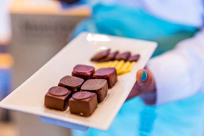 Chocolate Tasting with Lake Trip and City Tour: The Ultimate Lucerne Experience - Getting Started at Torbogen Luzern Bahnhofpl at 9:00 am