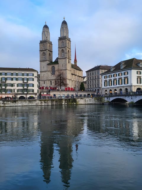 City tour historic old town Zurich - The In-Between Streets: Thermengasse, Neumarkt, and Schauplatz Brunngasse