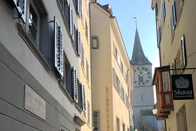 City tour Zurich with the city whispers from CHF 21.00 - Schipfe 51 Jackson, a surprising stop you will want to remember