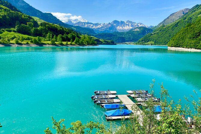 Crash Landing on You Private Switzerland Day Tour from Zurich or Lucerne (CLOY) - Stop 5: Sigriswil picnic lunch buffet with luxury chocolate