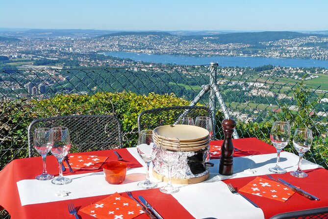 Culinary Tour from Zurich with Traditional Swiss Cheese Fondue Dinner - Stop 1: Lindt Home of Chocolate in Kilchberg