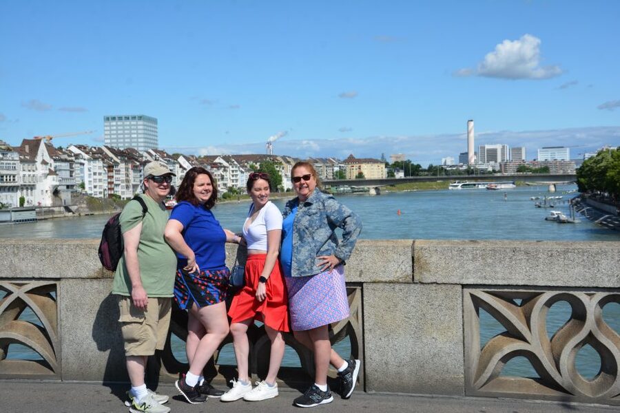 Customizable walking tour with local photographer - Price check: is $65 worth it?