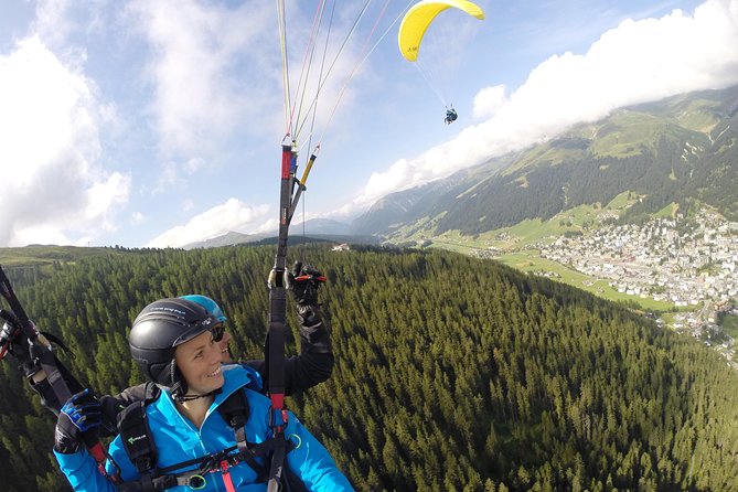 Davos Paragliding Private Tandem Pilot Half Day - What you actually feel in the air: smooth glide, no engine noise
