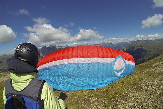 Davos Paragliding Private Tandem Pilot Half Day - The pre-flight setup that makes tandem feel safe and easy