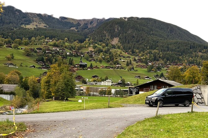 Day trip to Swiss Villages from Zurich - Small Group Tour by Car - Grindelwald cobblestones and the Eiger-Mönch-Jungfrau view