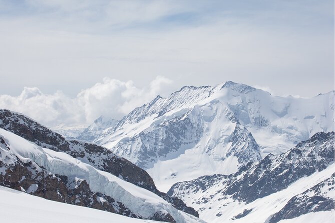 Daytrip to Jungfraujoch Top of Europe and Interlaken from Zurich - Interlaken stop: a quick taste between two lakes