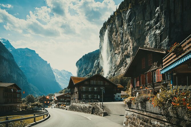 Daytrip to Swiss Villages: Interlaken Grindelwald & Lauterbrunnen - Grindelwald and the triple peaks: what you can actually do in 3 hours