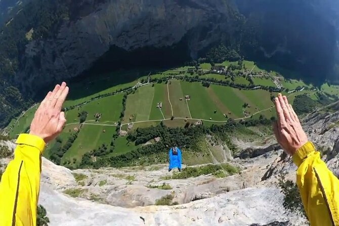 Discover Lauterbrunnen with CHEESE & CHOCOLATE - Price and value for a 3-hour small-group tour