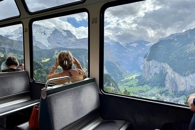 Easy countryside tour in Swiss Alps - kids friendly - The local farm stop: ice cream, cheese, cold cuts, and a cash-only reality