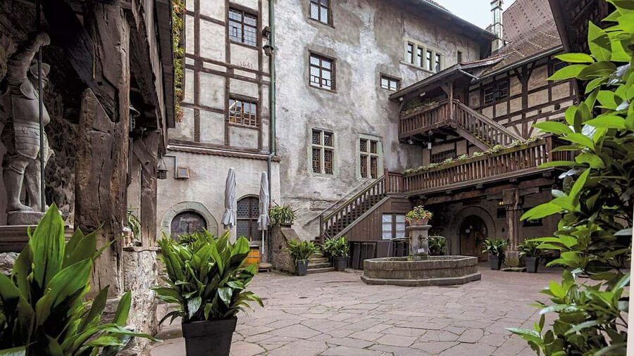 Explore 4 Countries in a Day: Liechtenstein,Austria&Germany - Walensee photo stop and Rapperswil-Jona: lakeside calm and rose gardens