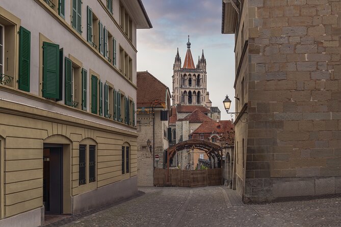 Explore Lausanne in 60 minutes with a Local - Start at Rue de la Barre, finish at Montbenon views