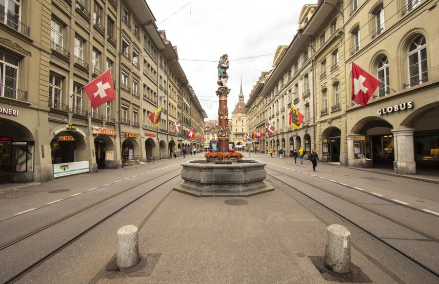 Explore the best guided intro tour of Bern with a Local - Key things that make this Bern intro walk work
