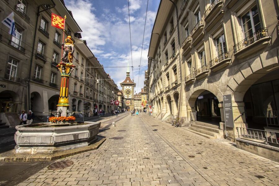 Explore the best guided intro tour of Bern with a Local - Bern in Two Hours, With a Local’s Shortcut