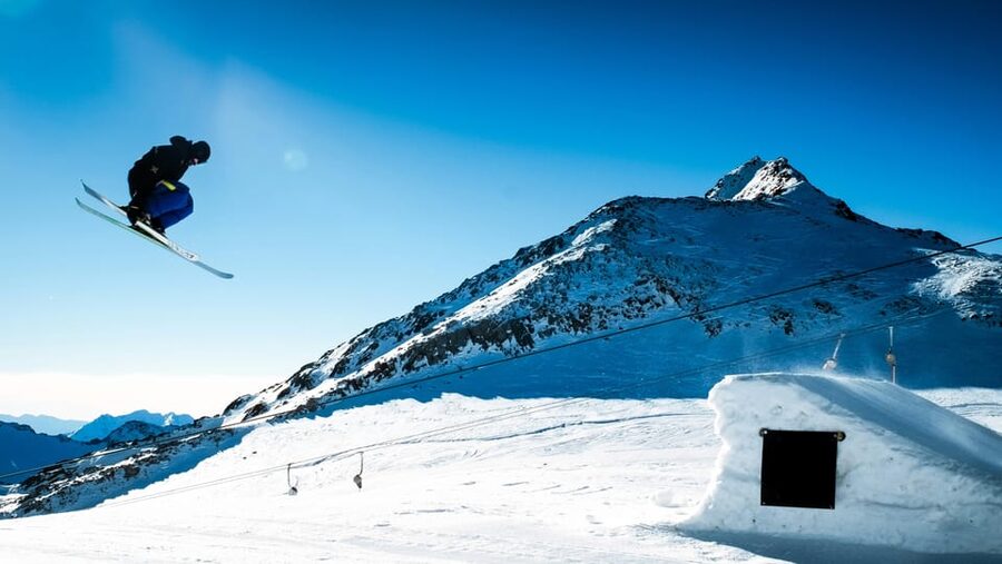 Flumserberg ski course - What you learn in 2.5 hours, sliding to crouching