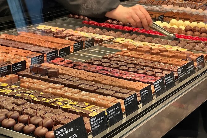 From Basel: Zurich Tour with Chocolate tasting and Lake Cruise - Meeting Basel SBB at 8:30 and Then Getting Moving