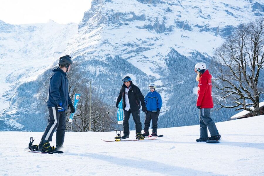 From Interlaken: Afternoon Beginners Snowboarding Lesson - How coaching typically feels when you are learning snowboarding basics
