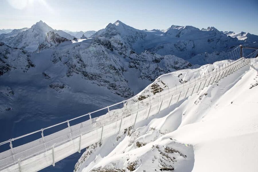 From Lucerne: Mount Titlis Day Trip with Cable Car Ride - Coach ride to Engelberg: how the trip sets you up for the cable cars