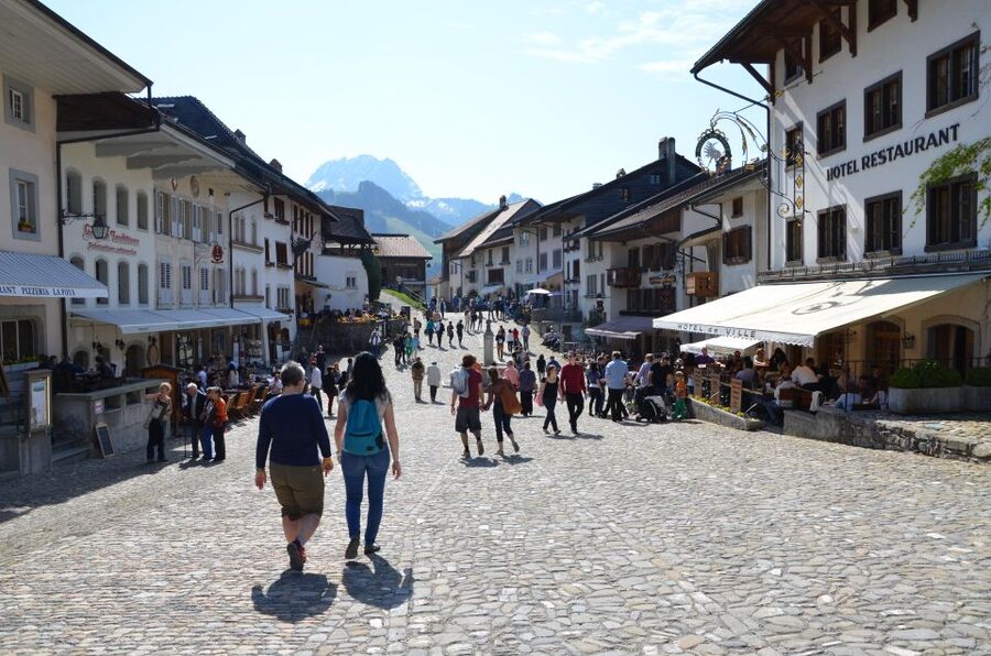 From Montreux, Bern or Gstaad : Gruyères region TOUR - Maison Cailler in Broc: included entry plus tasting time
