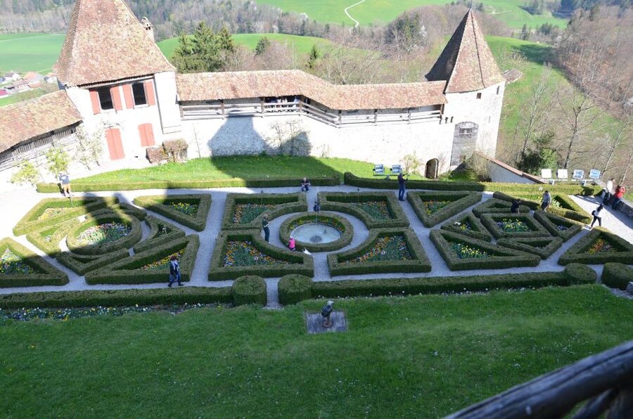 From Montreux, Bern or Gstaad : Gruyères region TOUR - How the day flows, and why order matters