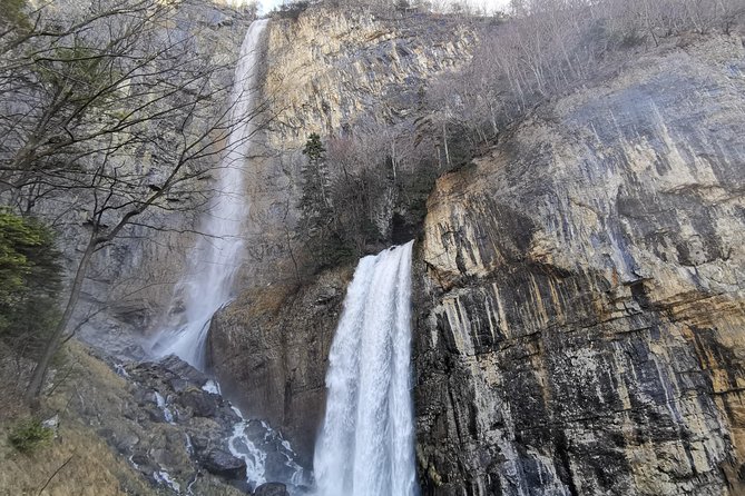 From Zurich: Breathtaking waterfall and lakes private tour - Zurich to Walensee: Lake Zurich culture, then the power of looking down