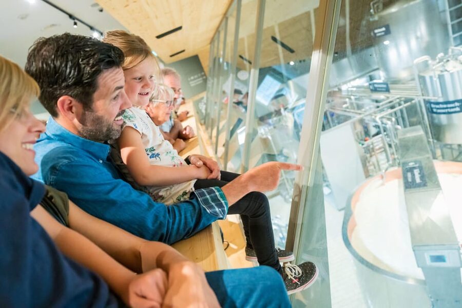 From Zurich: Chocolate and Cheese Tour in Appenzell - Zurich to Appenzell in a comfortable, scenic day