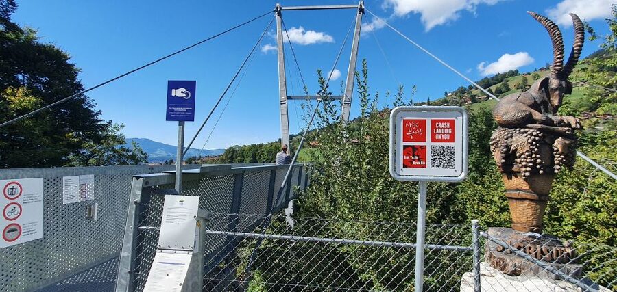 From Zurich: Crash Landing On You Locations in Interlaken - Kaiserstuhl Bürglern and Lake Lungern Reunion Stop in a Quiet Swiss Setting