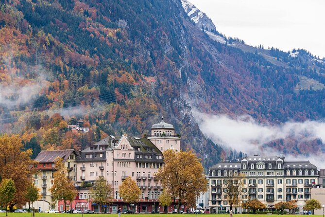 From Zurich: Interlaken and Grindelwald Private Day Tour - Interlaken Between Two Lakes: Town Strolls and Local Shopping Time