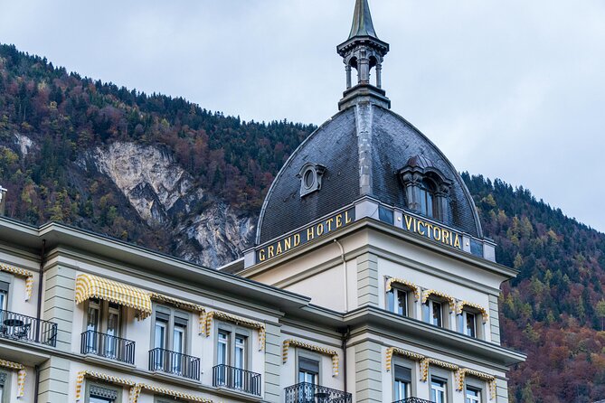 From Zurich: Interlaken and Grindelwald Private Day Tour - Why This Route Works: Lakes, Villages, and Alpine Photo Stops